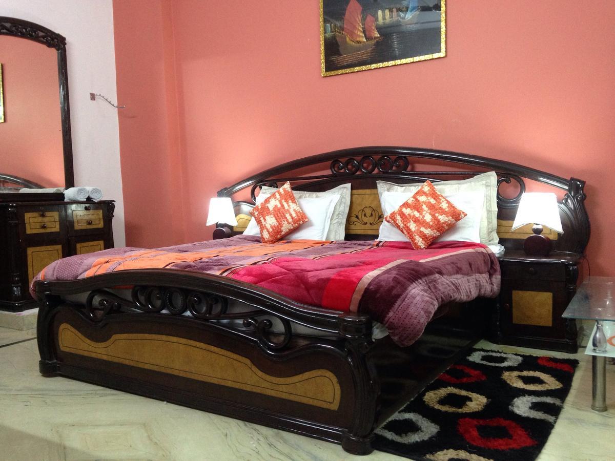 Parkash Bed And Breakfast Ню Делхи Екстериор снимка